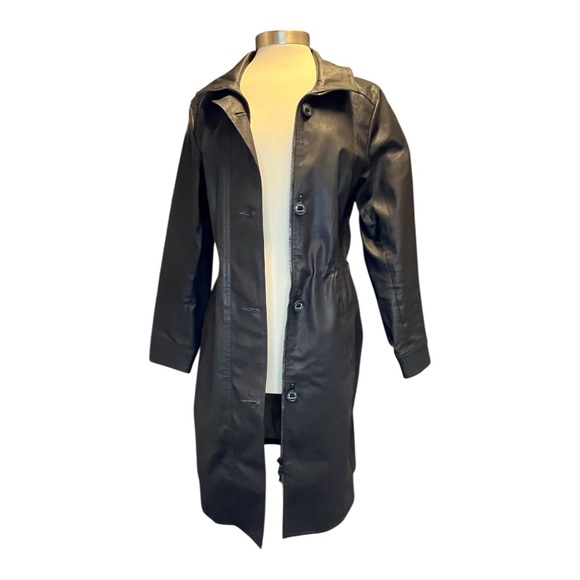 M0851 Long Waxed Raincoat